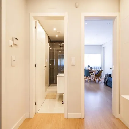 Akicity Marques Aurora شقة